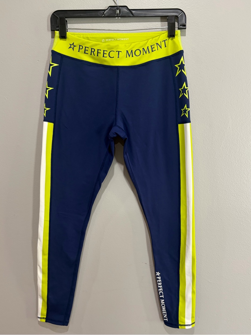 Perfect Moment Navy & Neon Yellow Star Leggings size S